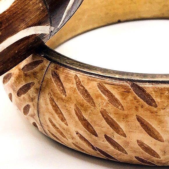 Set of 2 Vintage Hand-Carved Wood Bangles with Brass Interiors – 1" Wide - Picture 6 of 16